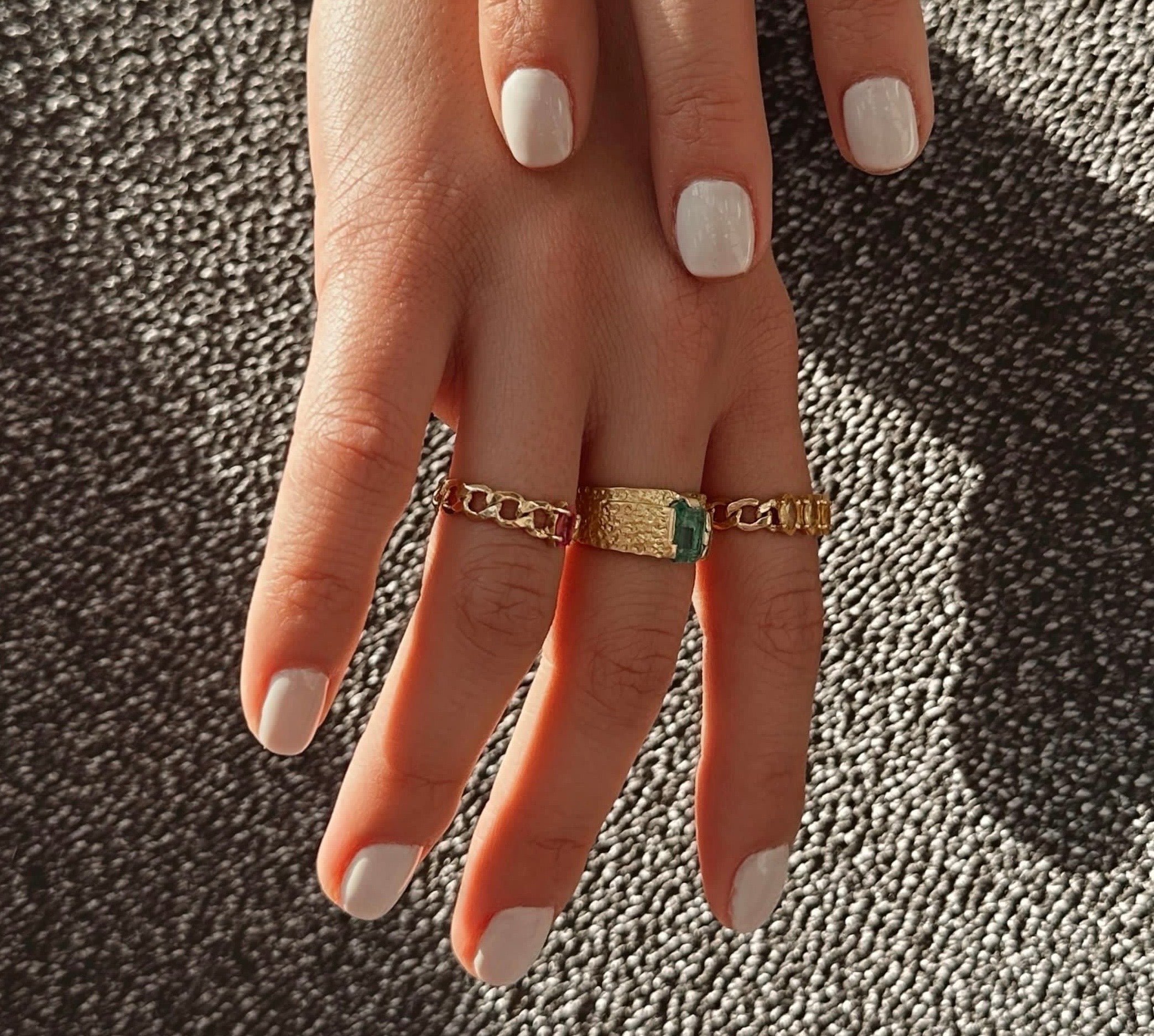 VINTAGE GOLD RING